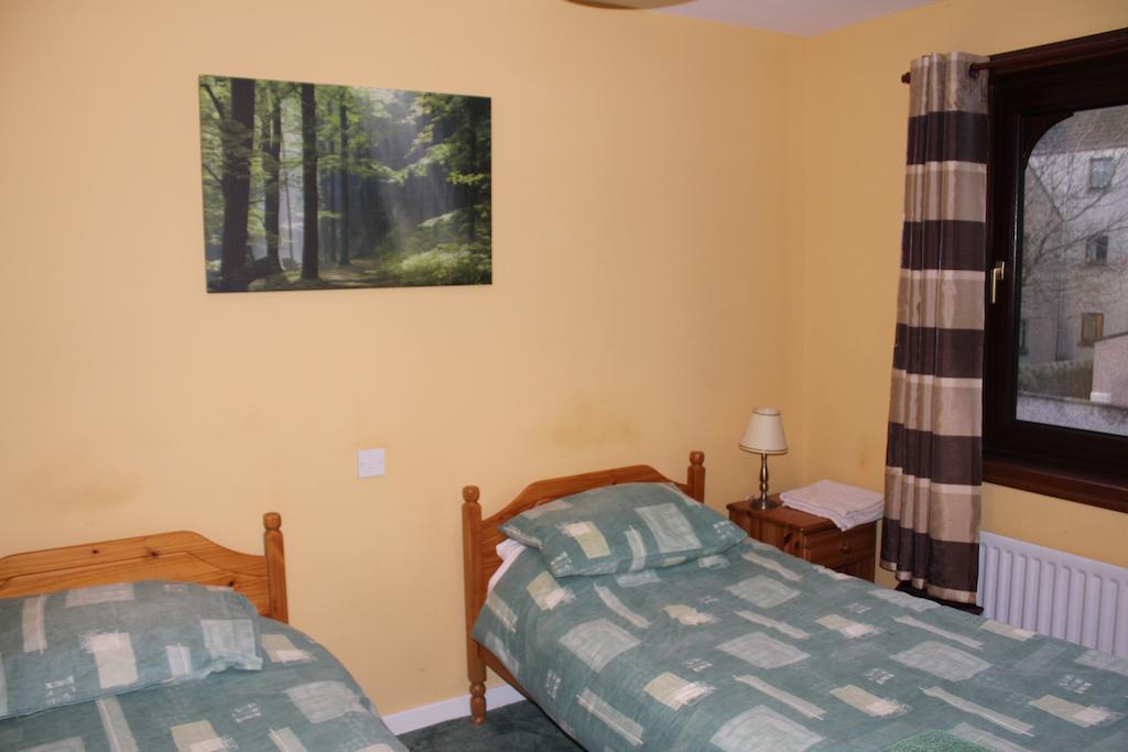 The Black Bull Inn Inverurie Bagian luar foto